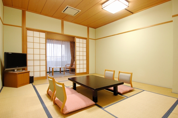 Japanese-style Rooms image1